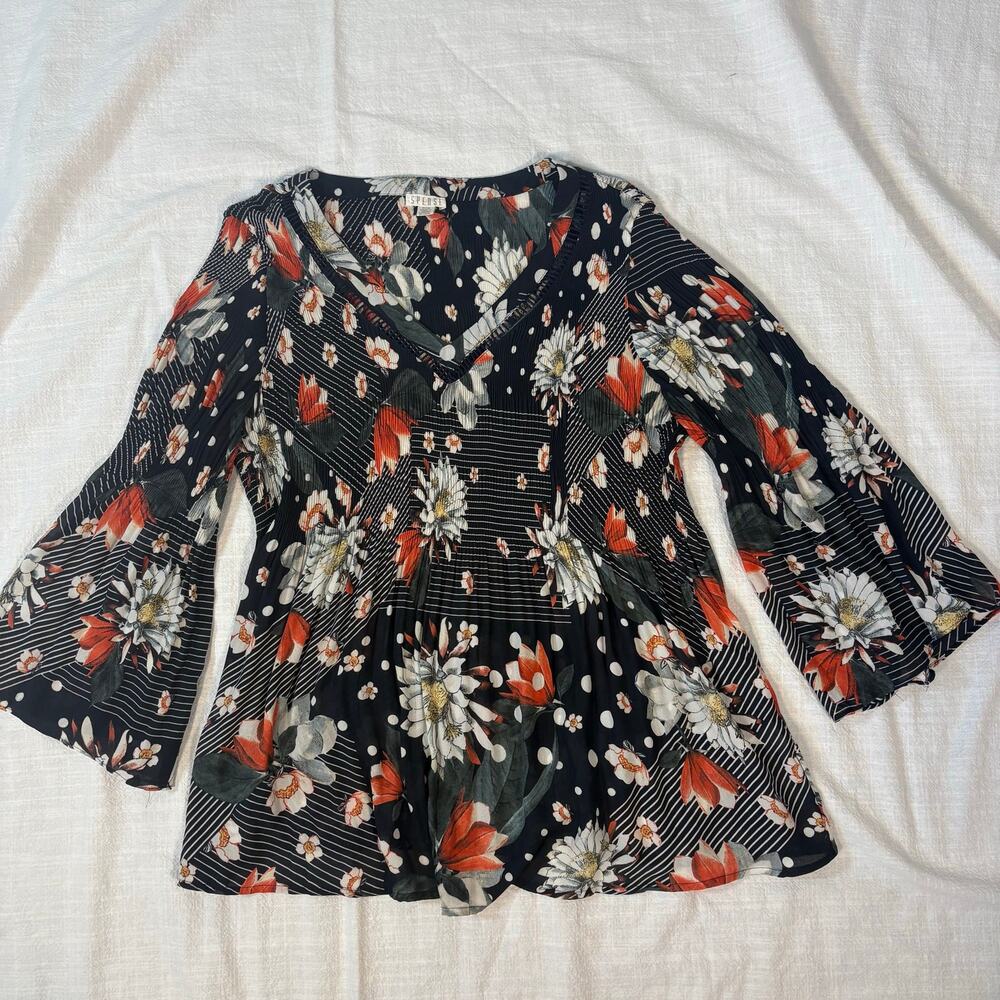 Spense Floral Plissé Blouse Black Floral Bell Sleeve Med Flowy Boho Romantic Top